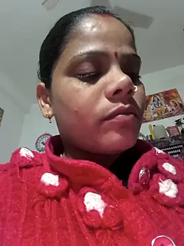 Hot suini online show from February 11, 2026, 12:21 am