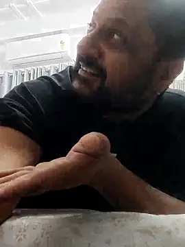 Snapshot of dishant_1686 chatting on November 8, 2025, 12:42 pm dishant 1686 online show from November 8, 2025, 12:42 pm