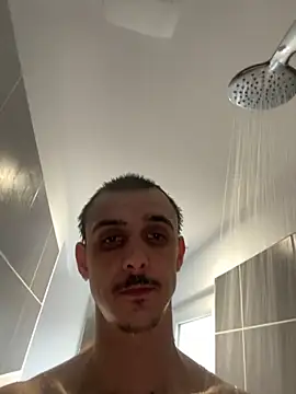 groschibre40100 online show from November 20, 2025, 8:26 am