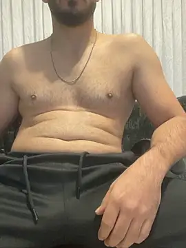 DARK0924 online show from November 15, 2025, 4:33 pm