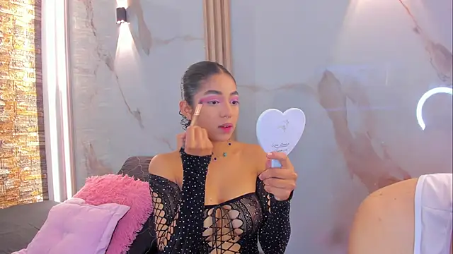 Snapshot of Aron_and_molly chatting on November 14, 2025, 12:09 pm Aron and molly online show from November 14, 2025, 12:09 pm