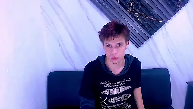 Liam York  online show from April 5, 2026, 4:30 am