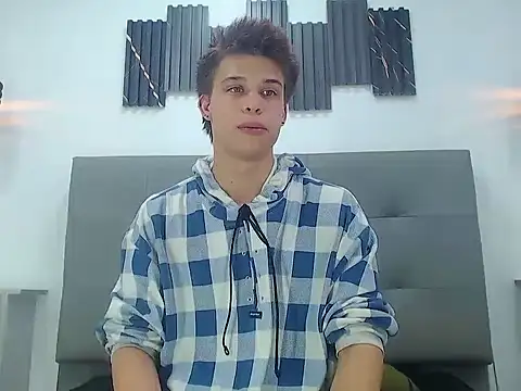 Liam York  online show from March 26, 2026, 8:51 pm