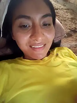 Snapshot of Uvit chatting on December 17, 2025, 6:02 pm Uvit online show from December 17, 2025, 6:02 pm