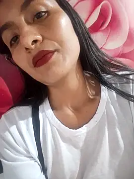 Snapshot of Uvit chatting on December 15, 2025, 2:39 am Uvit online show from December 15, 2025, 2:39 am