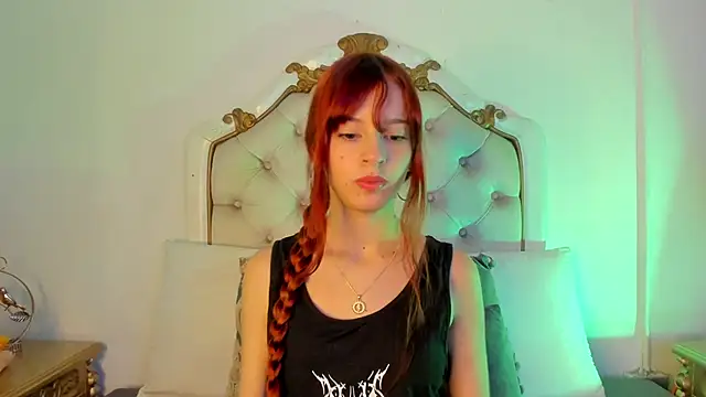 scarlett smith 3 online show from April 22, 2026, 2:29 am