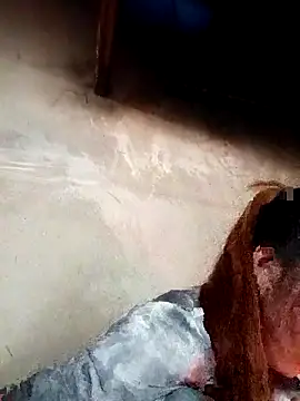 blonde blg online show from November 23, 2025, 4:11 am