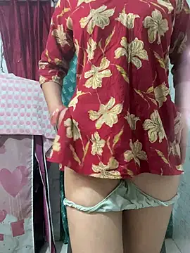 Snapshot of Red_Queen_11 chatting on March 17, 2026, 7:06 pm Red Queen 11 online show from March 17, 2026, 7:06 pm