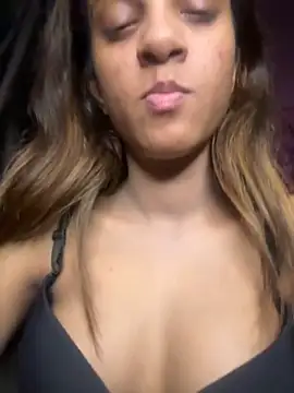 Your   Moonlight online show from December 1, 2025, 9:59 pm