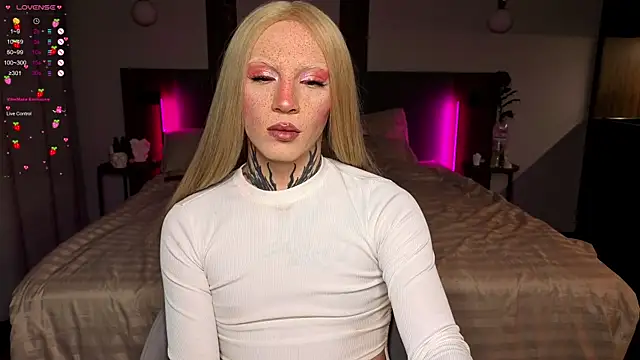 1lola4ka online show from February 9, 2026, 5:55 pm