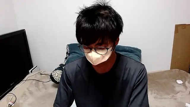 Snapshot of yuu-to-desu chatting on April 29, 2026, 4:16 am yuu-to-desu online show from April 29, 2026, 4:16 am