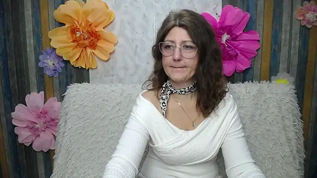 RoseHille online show from April 19, 2026, 5:19 am