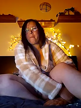 Persephone CH off online show from November 26, 2025, 9:37 pm