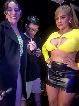 SAMANTHA AND PETER online show from November 22, 2025, 1:15 am