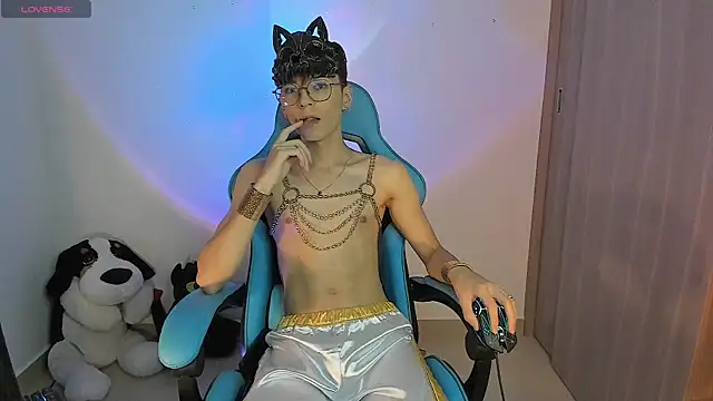 Snapshot of RYO_BLEU_ chatting on December 14, 2025, 3:02 am RYO BLEU online show from December 14, 2025, 3:02 am