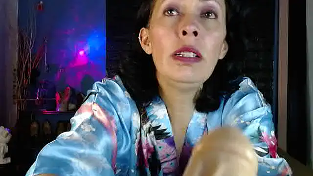Snapshot of Jhanne_Cherry_ chatting on May 8, 2026, 5:33 am Jhanne Cherry online show from May 8, 2026, 5:33 am