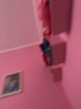 Snapshot of Juninlop chatting on December 19, 2025, 11:01 am Juninlop online show from December 19, 2025, 11:01 am