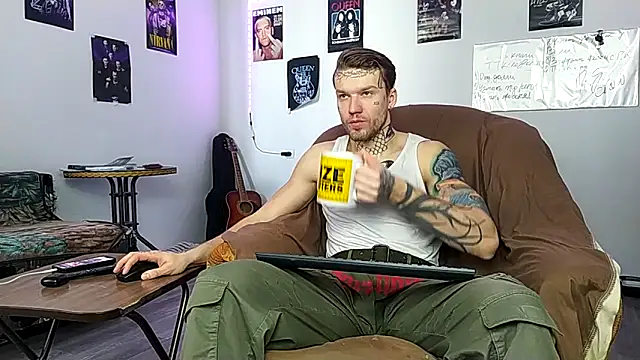 Huntall77 online show from February 12, 2026, 6:57 am