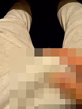 yu-yu28 online show from November 17, 2025, 6:23 pm