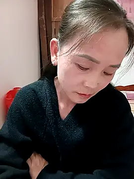 Feeling-hot online show from December 20, 2025, 2:42 pm