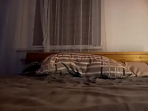 Snapshot of bigdickwantpussy chatting on November 17, 2025, 2:26 am bigdickwantpussy online show from November 17, 2025, 2:26 am