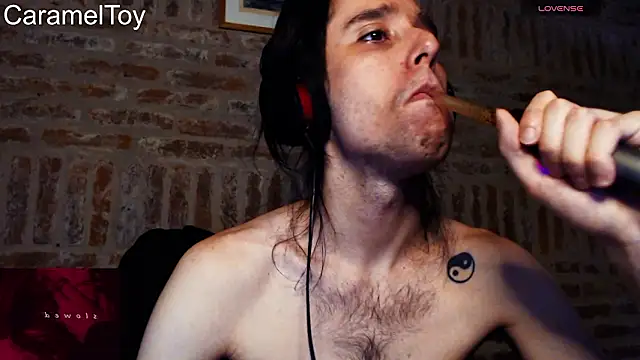 CaramelToy online show from February 10, 2026, 6:40 pm