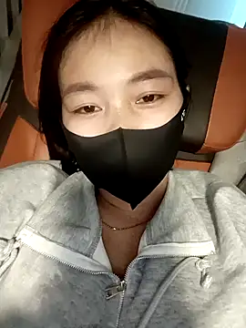 thuy-kieu online show from December 17, 2025, 9:25 am