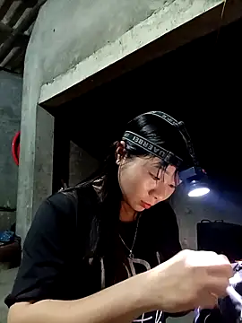 vangkt-cute online show from April 18, 2026, 10:17 am