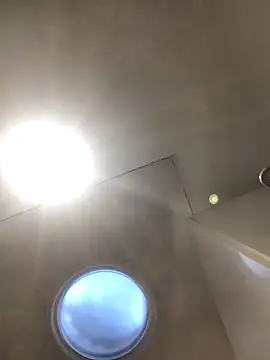 magicmichaell online show from November 25, 2025, 3:23 pm