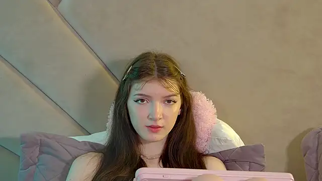 SophiaProve online show from May 19, 2026, 1:56 am