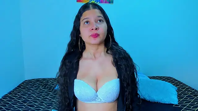 Snapshot of kiity_hot_6 chatting on November 12, 2025, 10:02 pm kiity hot 6 online show from November 12, 2025, 10:02 pm