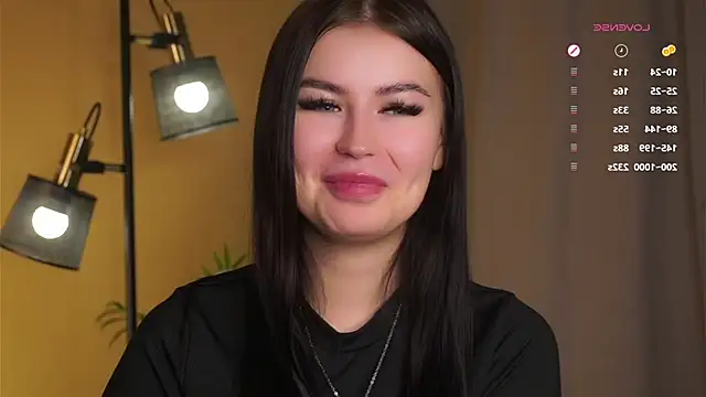 CoreenYorton online show from December 18, 2025, 1:11 am