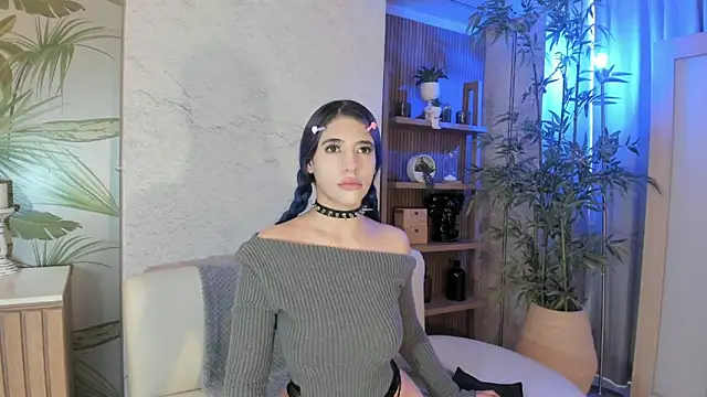 ReiAyanamy online show from April 5, 2026, 7:53 pm