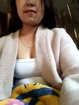 Snapshot of mi_ka_mi chatting on November 26, 2025, 8:58 am mi ka mi online show from November 26, 2025, 8:58 am