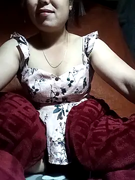 Snapshot of mi_ka_mi chatting on March 4, 2026, 1:41 pm mi ka mi online show from March 4, 2026, 1:41 pm