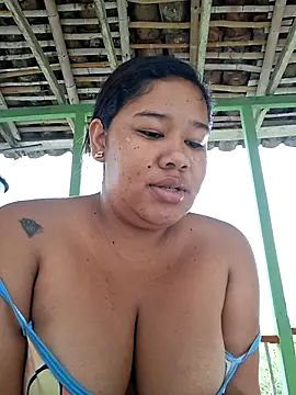 Snapshot of Sarahy- chatting on May 2, 2026, 12:43 pm Sarahy- online show from May 2, 2026, 12:43 pm