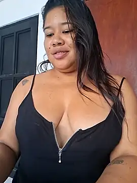 Snapshot of Sarahy- chatting on May 30, 2026, 1:39 pm Sarahy- online show from May 30, 2026, 1:39 pm