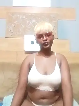 CurvyBabe36 online show from April 8, 2026, 10:11 pm