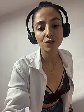 Angell Bell online show from February 25, 2026, 11:15 pm