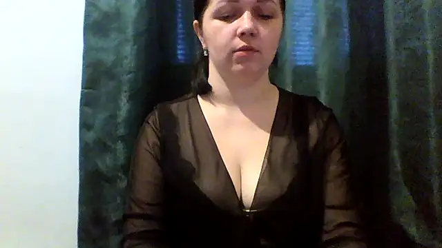 Vitalina282128 online show from February 13, 2026, 2:39 pm