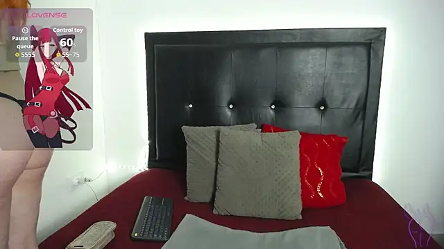 perla stone 20 online show from April 11, 2026, 10:46 pm