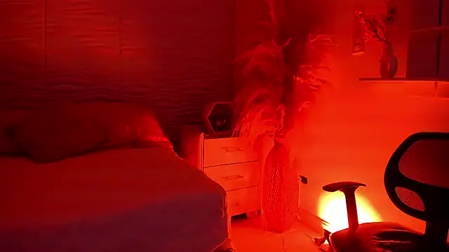 lilithDraven  online show from March 24, 2026, 4:01 am