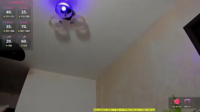 foxx giirl online show from April 18, 2026, 5:43 am