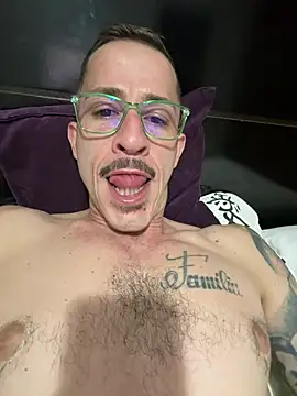 Lucasjandre online show from July 7, 2026, 9:40 pm