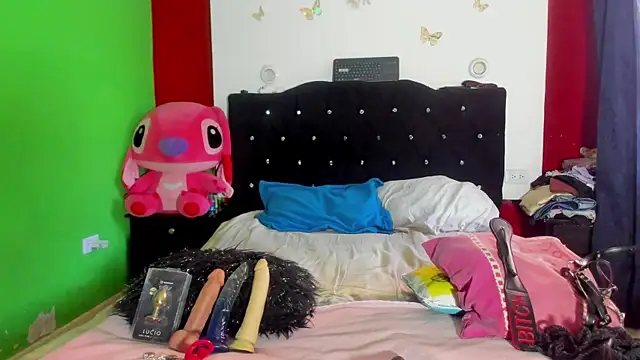 sweet alison04 online show from November 27, 2025, 1:22 pm