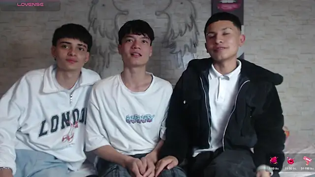 axel milo kairo and noa online show from November 27, 2025, 9:59 pm