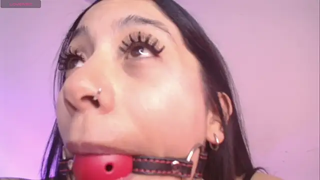 Millie bobby online show from April 18, 2026, 7:07 pm