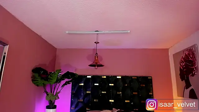 Velvet Dreamss online show from March 23, 2026, 12:05 pm