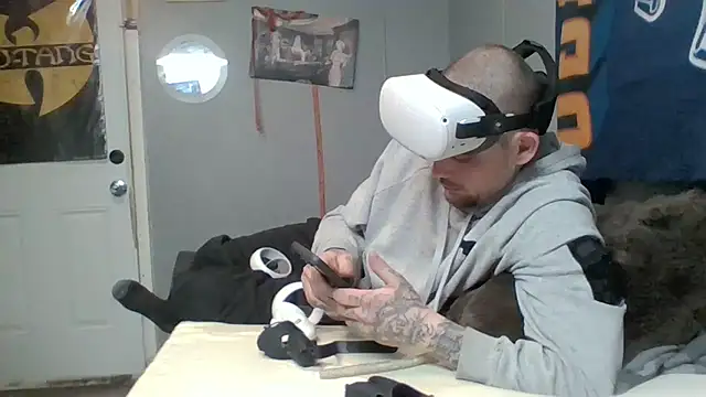 sexxxilexxxi44 online show from March 2, 2026, 8:54 am