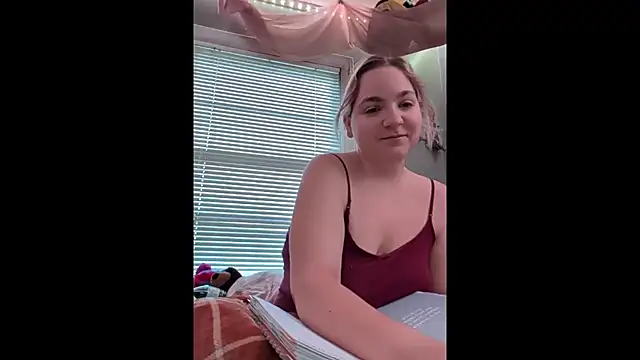 Snapshot of jessiekxxx chatting on November 17, 2025, 12:09 pm jessiekxxx online show from November 17, 2025, 12:09 pm